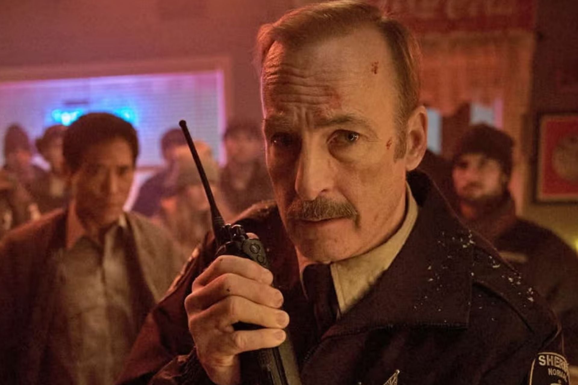 Entre l'action et la parodie type Hot Fuzz, ce film cartonne sur Prime Video et il faut bien avouer....