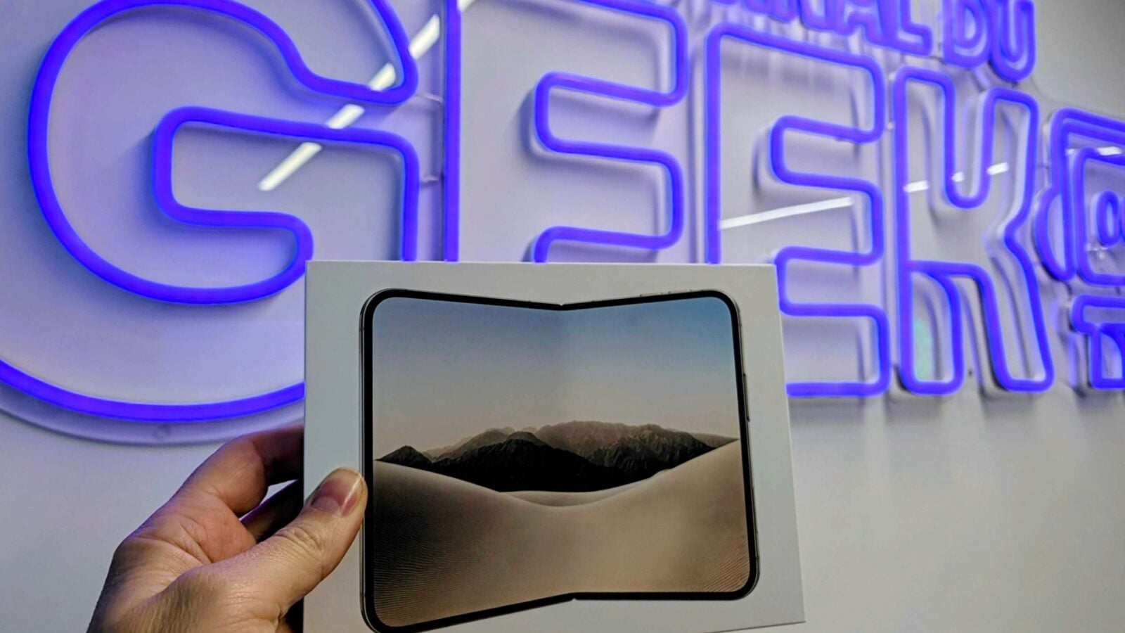 iPhone Duo : Apple limite les commandes à deux par client, livraisons fin janvier en France ou 5000€ sur leboncoin