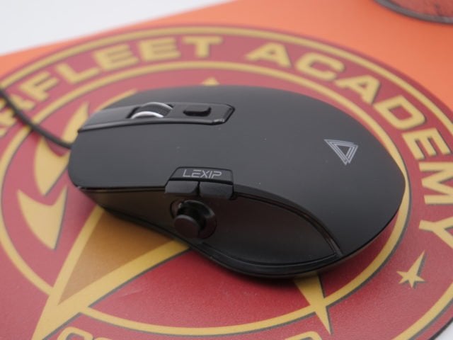 [Prise en main] Lexip Np93 Alpha, la souris gaming made in France avec joystick intégré
