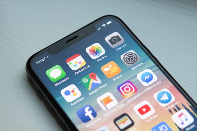 iOS 14 révèle 53 applications iPhone qui vous espionnent un peu trop
