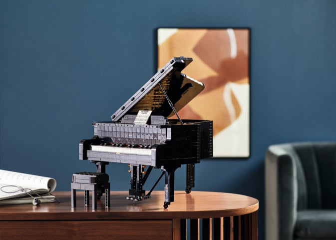 Après la NES, LEGO lance… un piano à queue