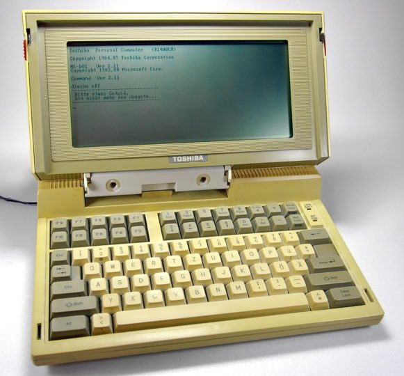 Le T1100 de Toshiba. Crédit : Johann H. Addicks, CC 3.0