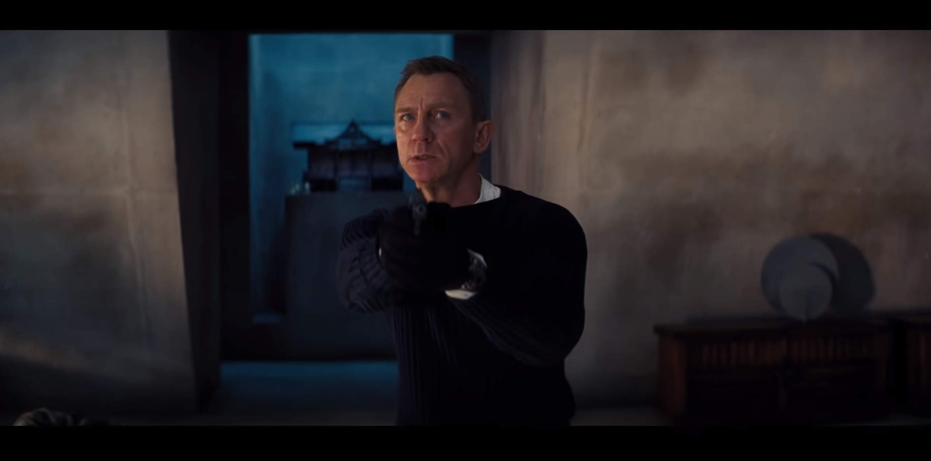 Mourir peut attendre : James Bond s'offre une bande-annonce explosive
