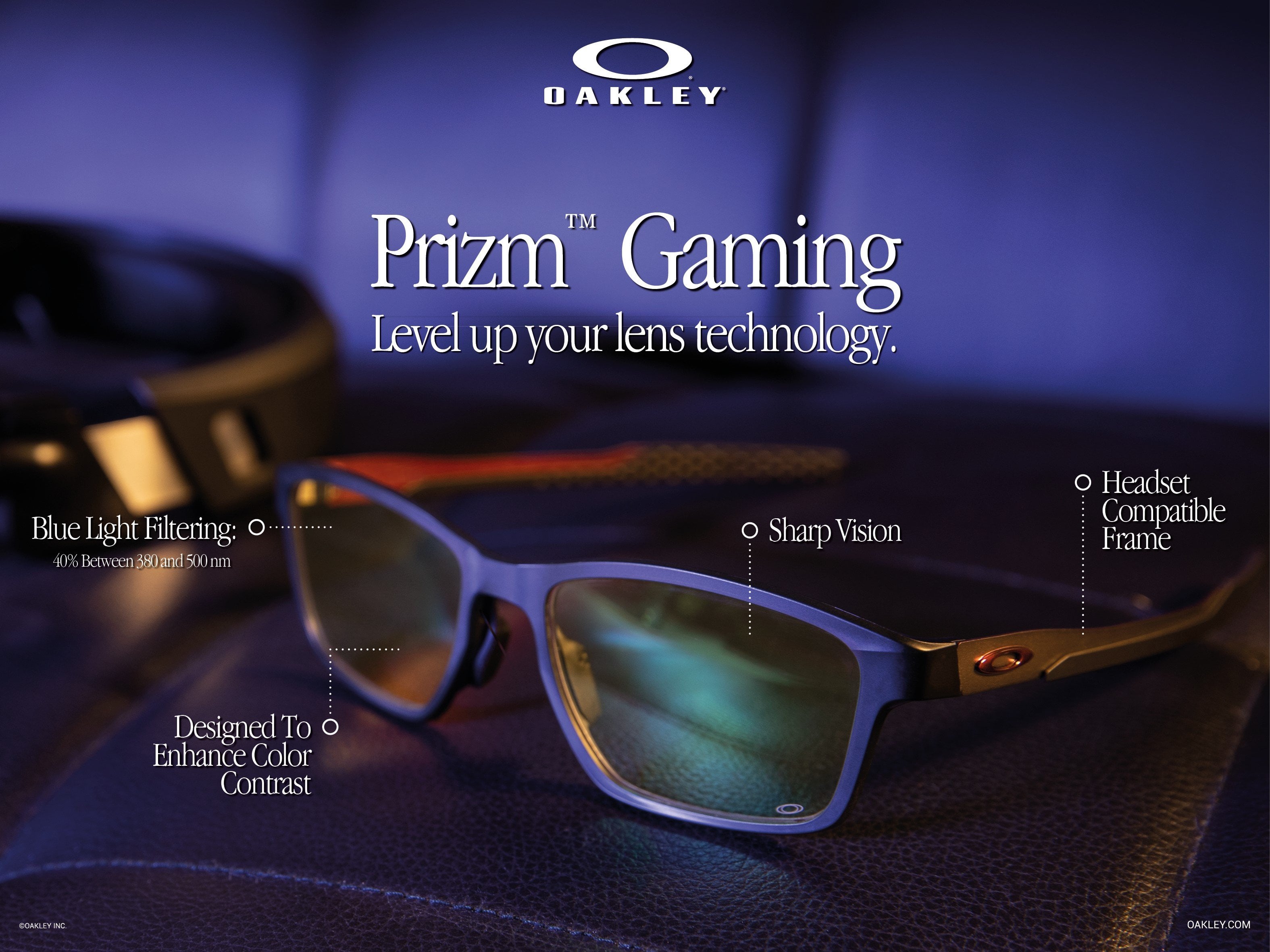 Oakley lance ses premières lunettes gaming anti-lumière bleue