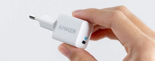 iPhone 12 : Anker présente un chargeur USB-C 20W ultra compact