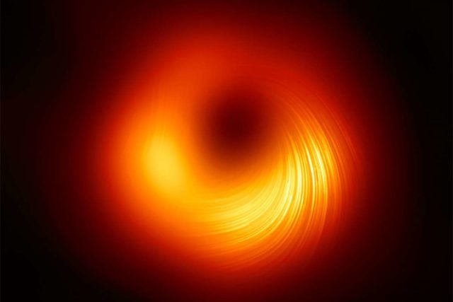 Espace : voici une nouvelle photo HD du trou noir M87