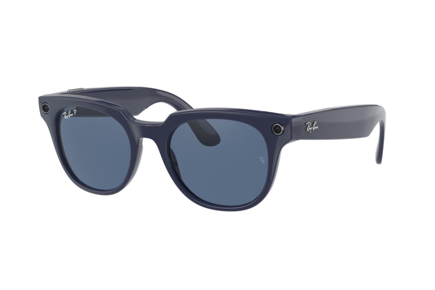 Facebook Ray-Ban Stories lunettes connectées shoot produit