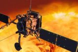 Solar Orbiter a frolé la Terre, un passage sous tension au milieu des débris