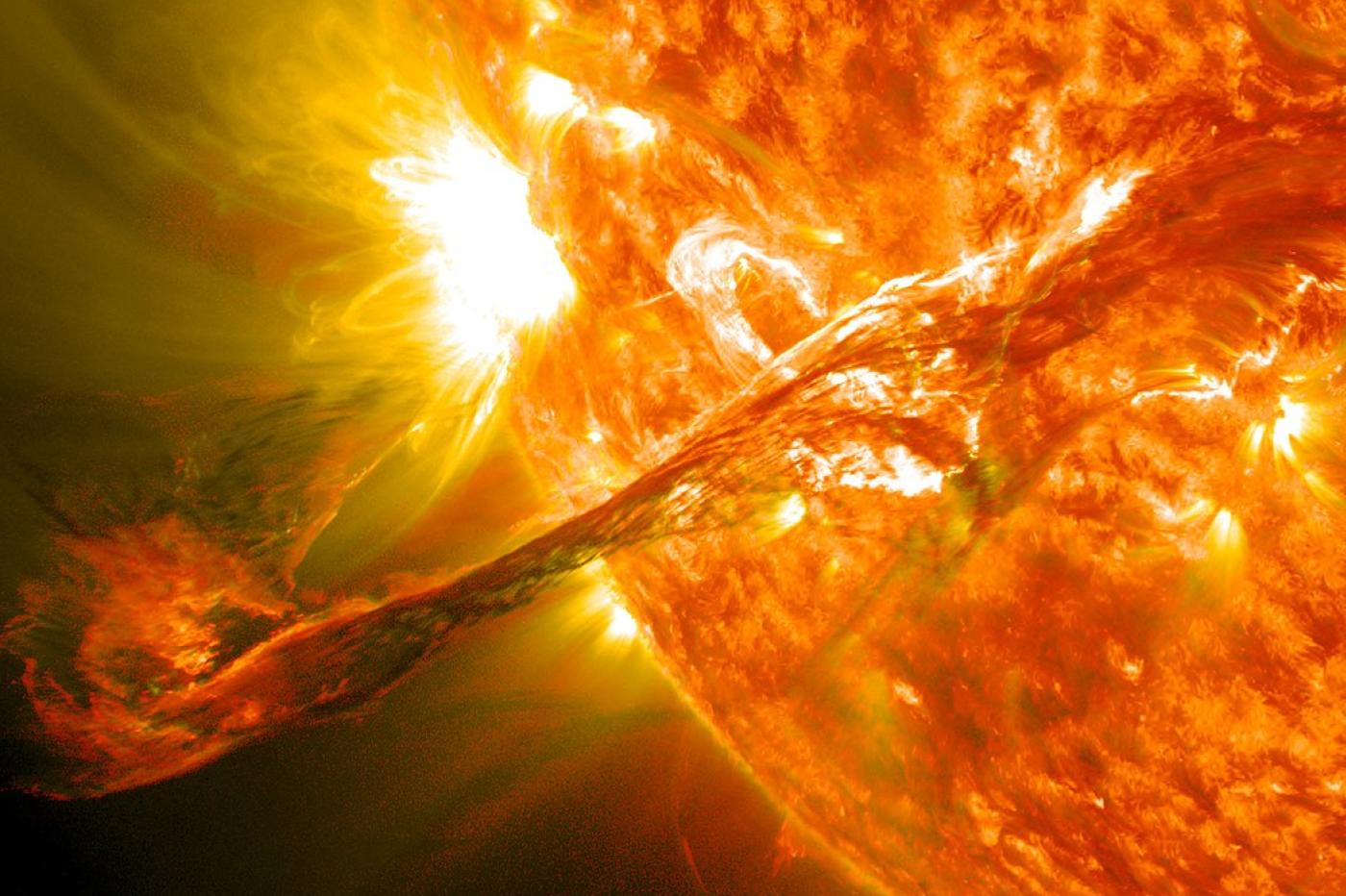 Radio zaciemniające rozbłysk słoneczny klasy X na Ziemi