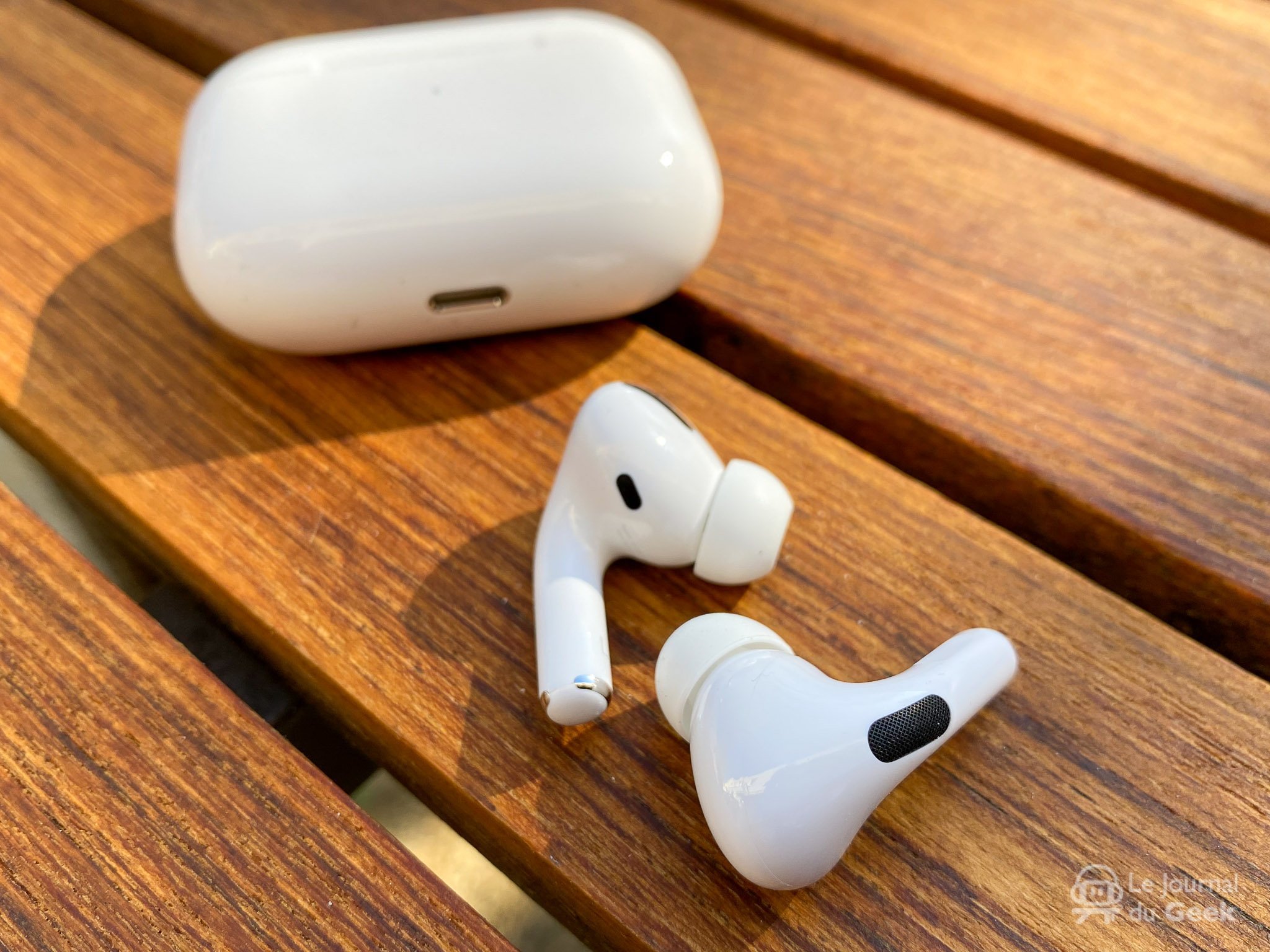 apple airpods pro 2019