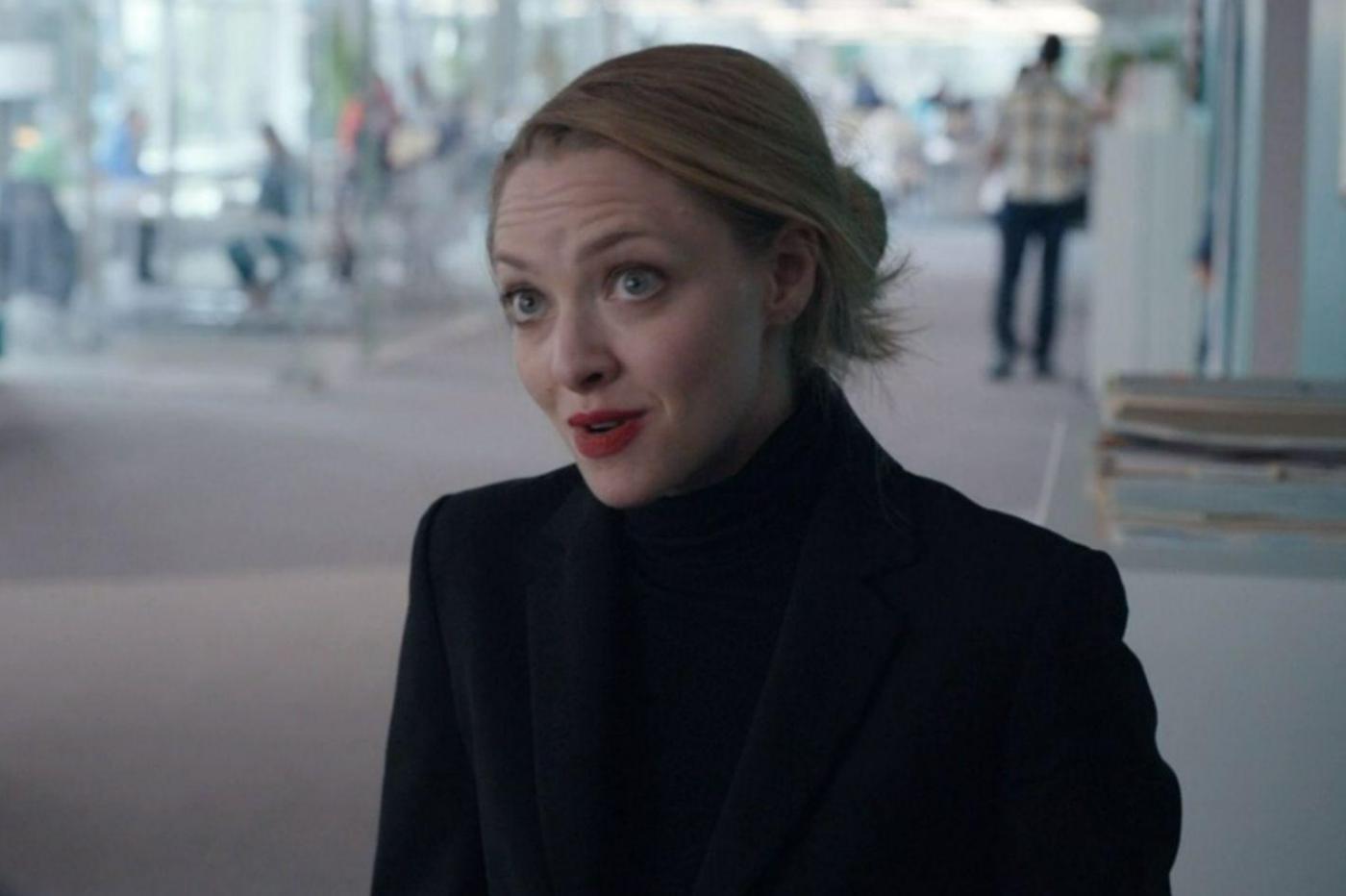 Screenshot from The Dropout series showing Elizabeth Holmes strongly resembling Steve Jobs, inside the headquarters of her start-up Theranos