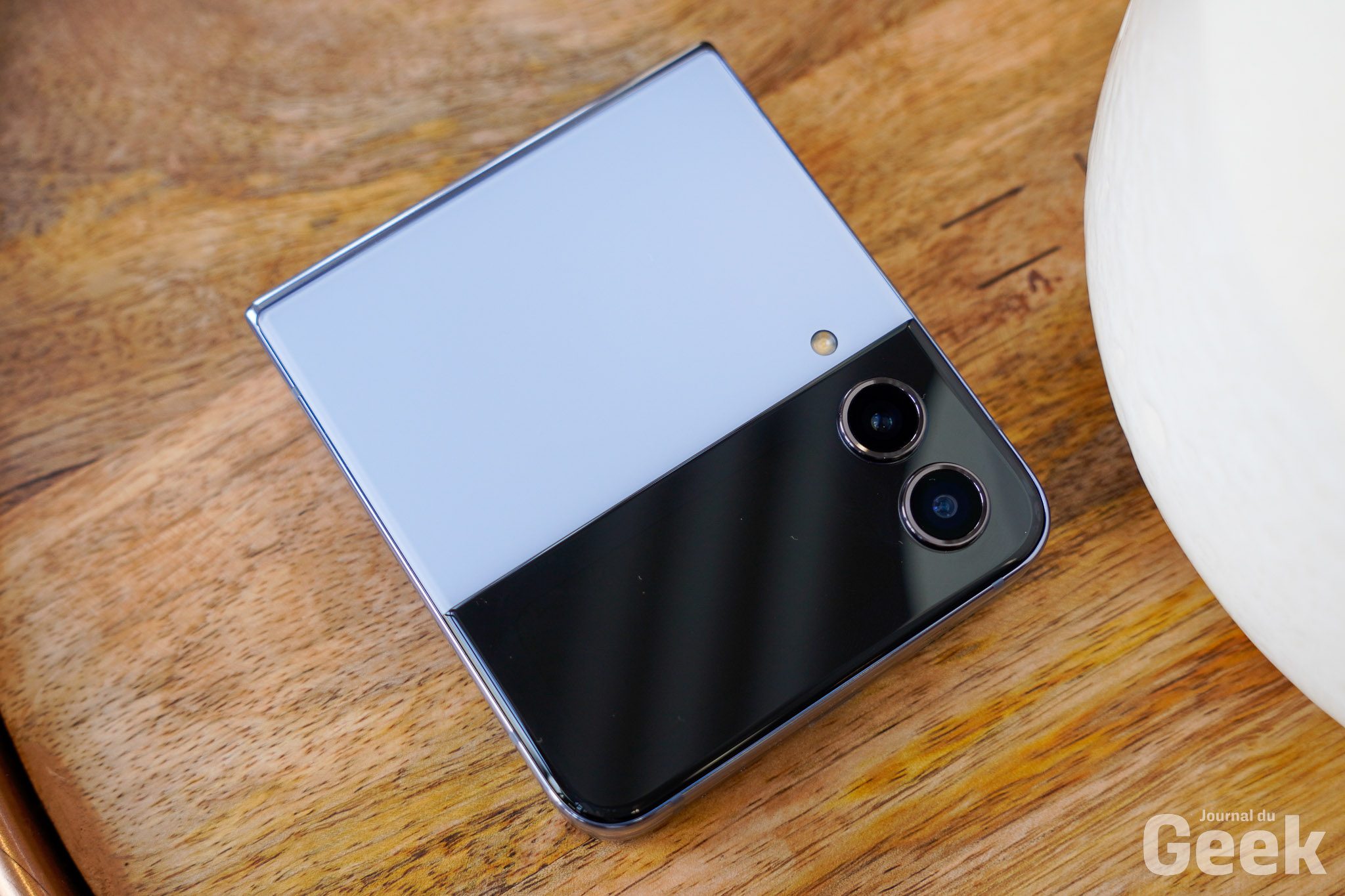 Samsung Galaxy Z Flip4