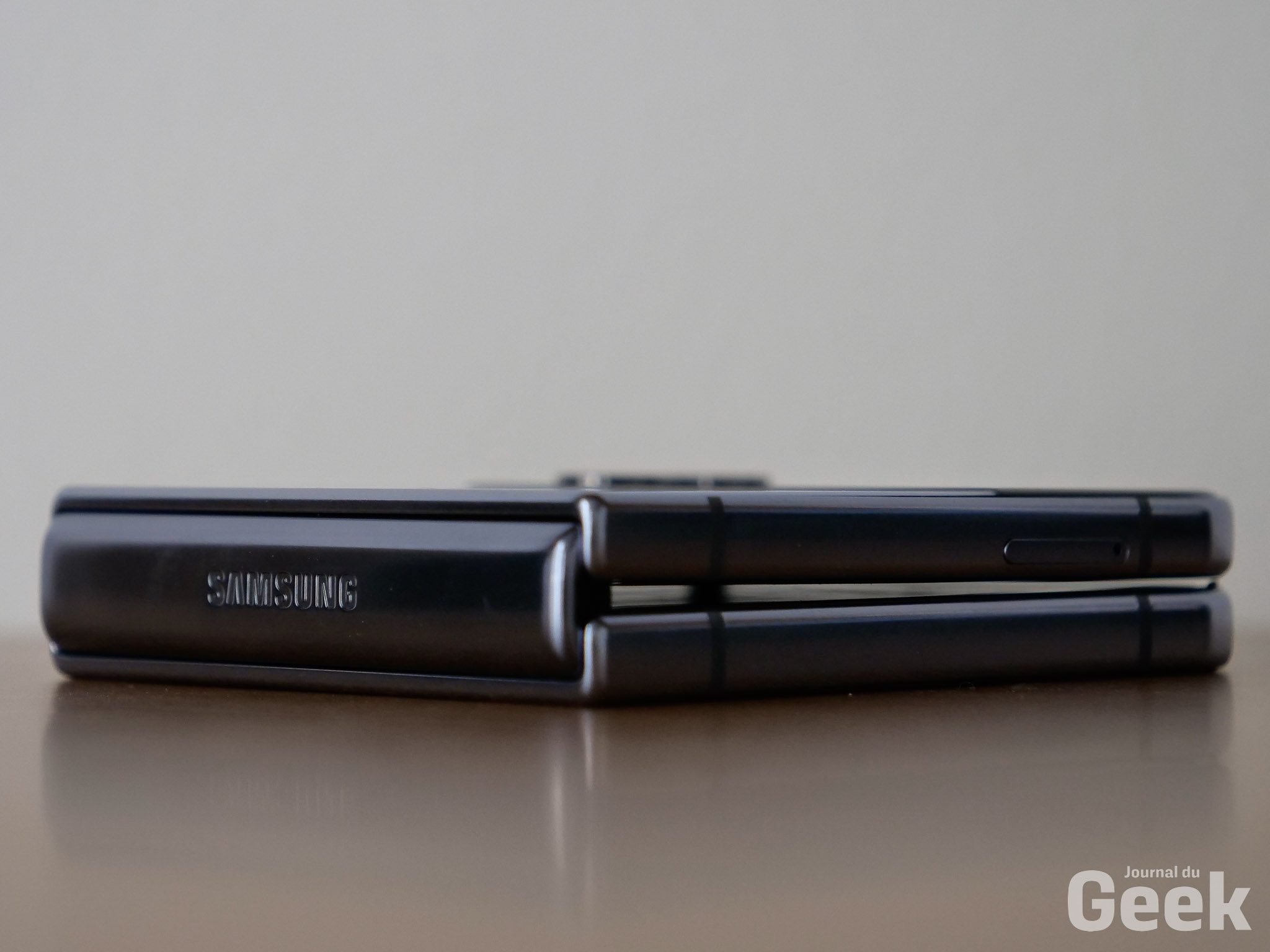 Samsung Galaxy Z Flip4