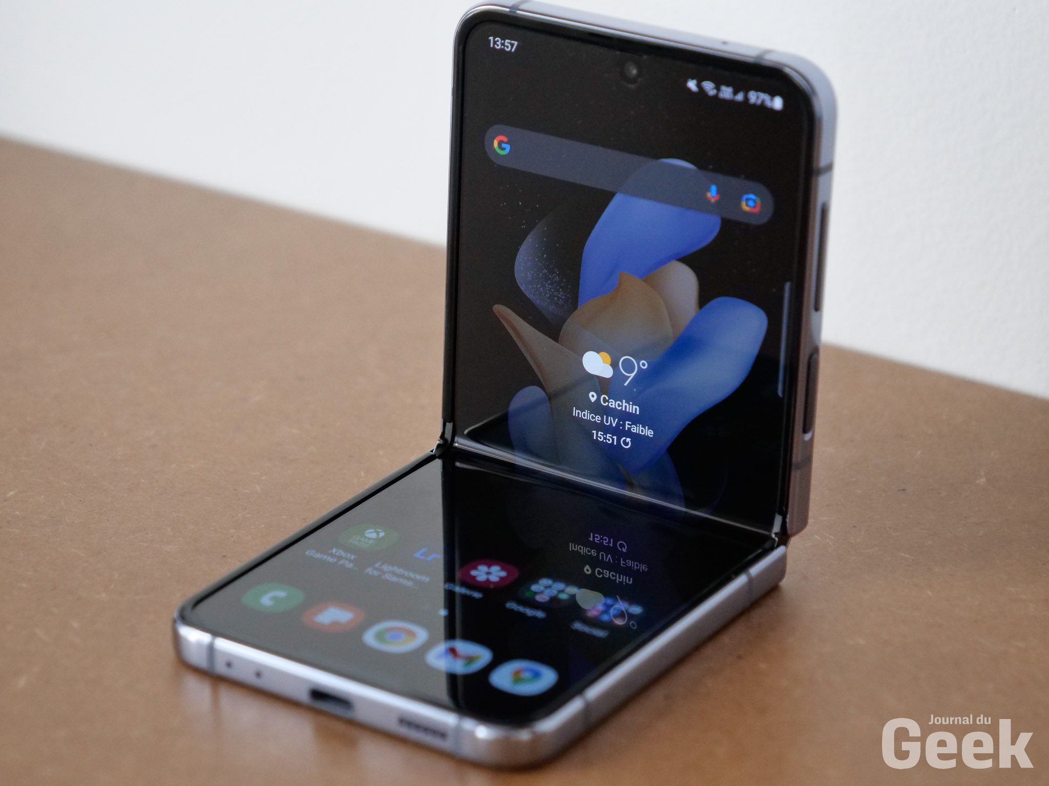 Samsung Galaxy Z Flip4