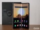 Apple aurait demandé à LG et Samsung de concevoir l’écran de son futur iPhone pliable