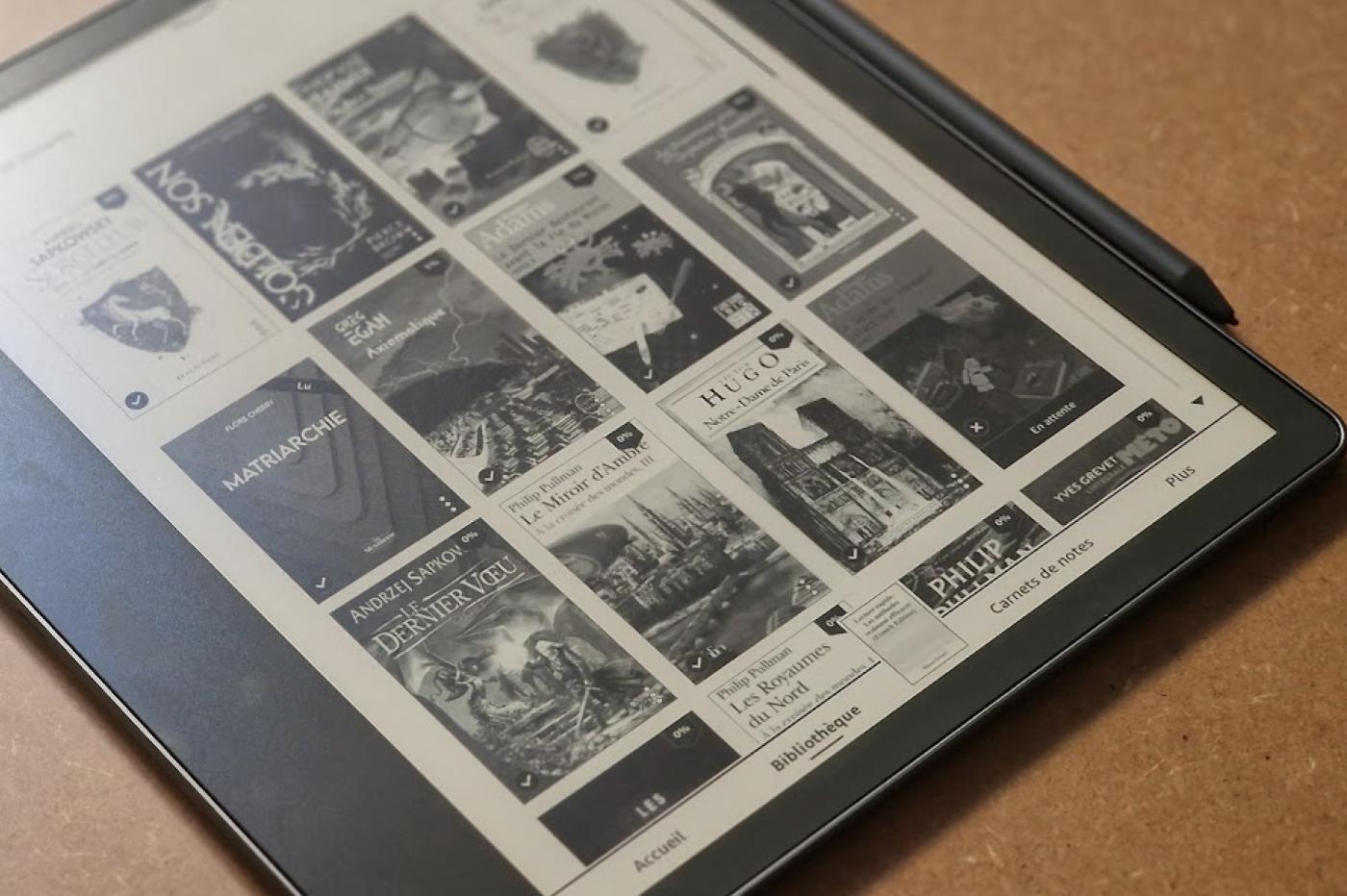 lance la Kindle Scribe, une nouvelle liseuse qui permet aussi de  prendre des notes