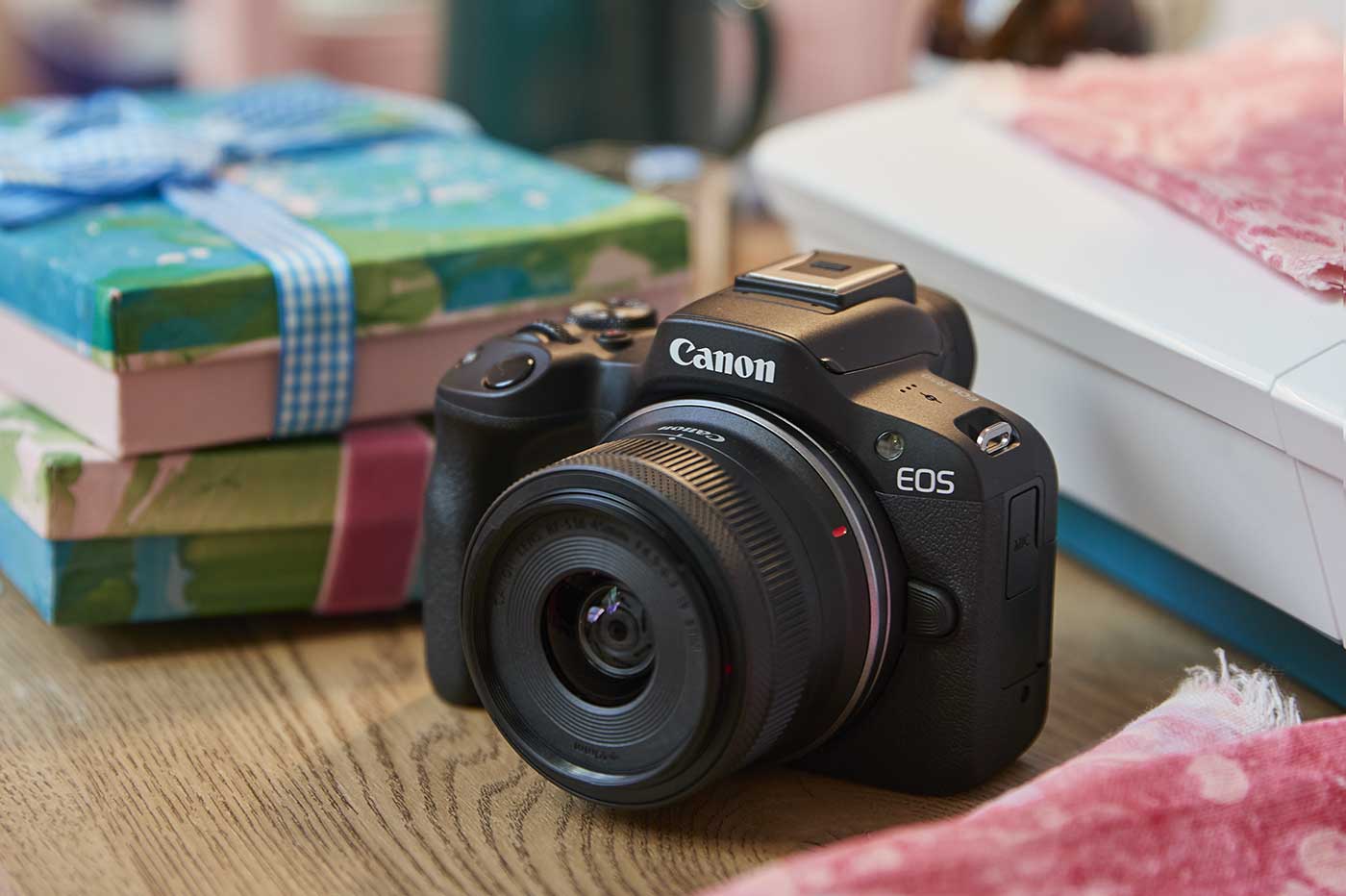 Canon EOS R50