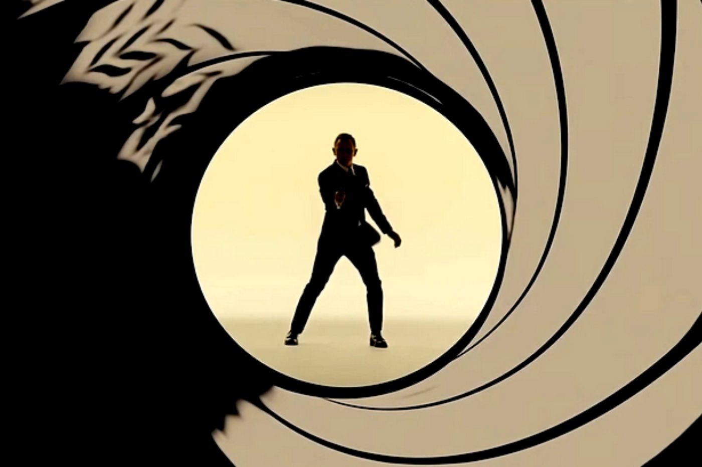James Bond ouveture