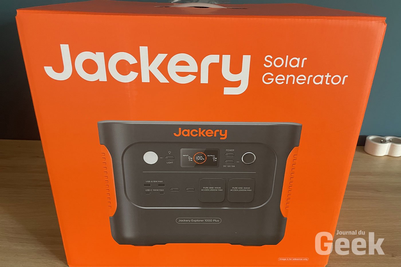 Test du kit générateur d'énergie Jackery Explorer 1000 Plus avec panneau  solaire et batterie externe